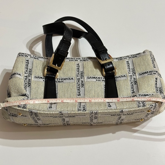 Samantha Thavasa New York Hand Bag - Picture 9 of 11
